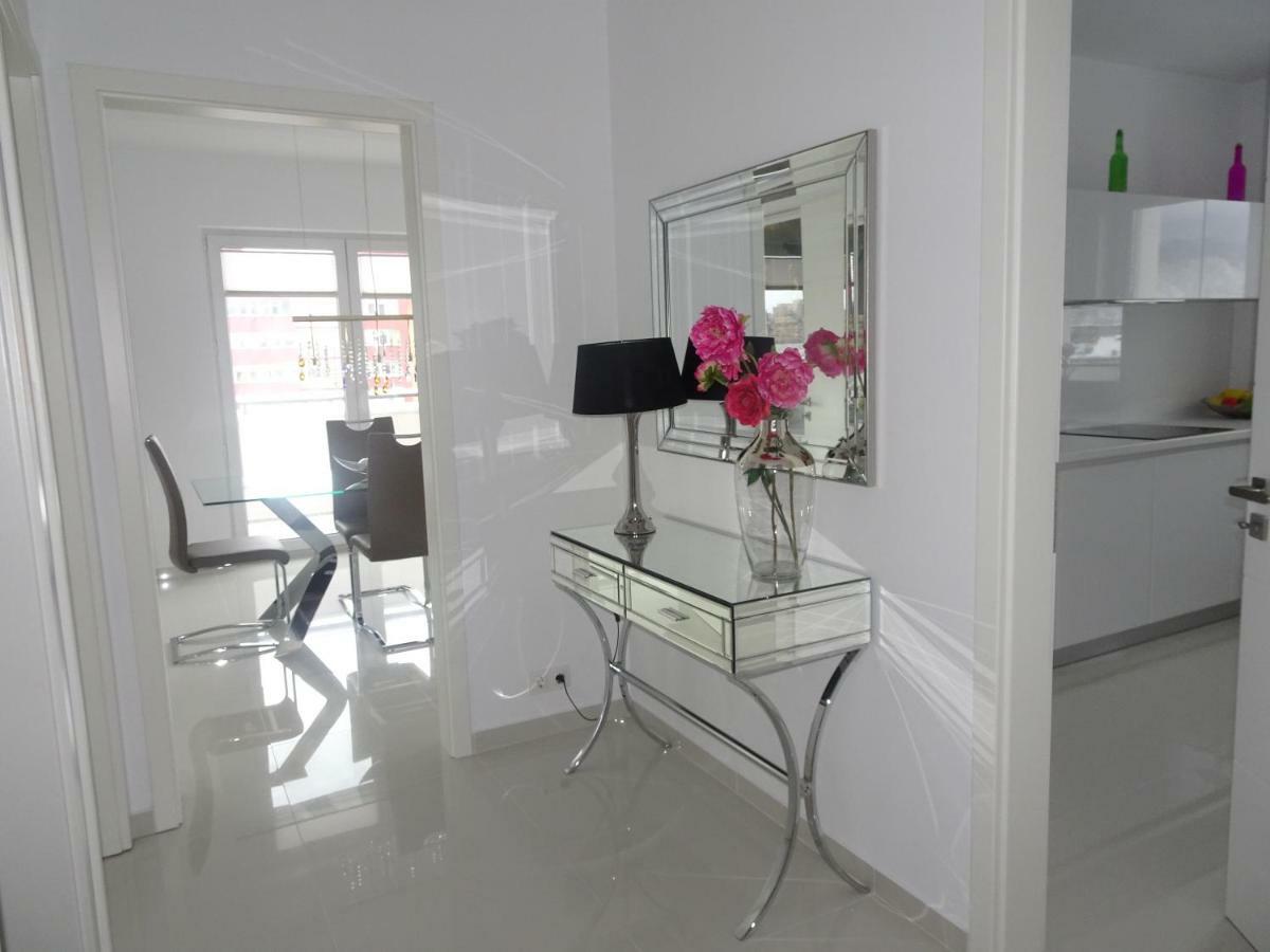 Apartament Francesca Apartment Brasov Bagian luar foto